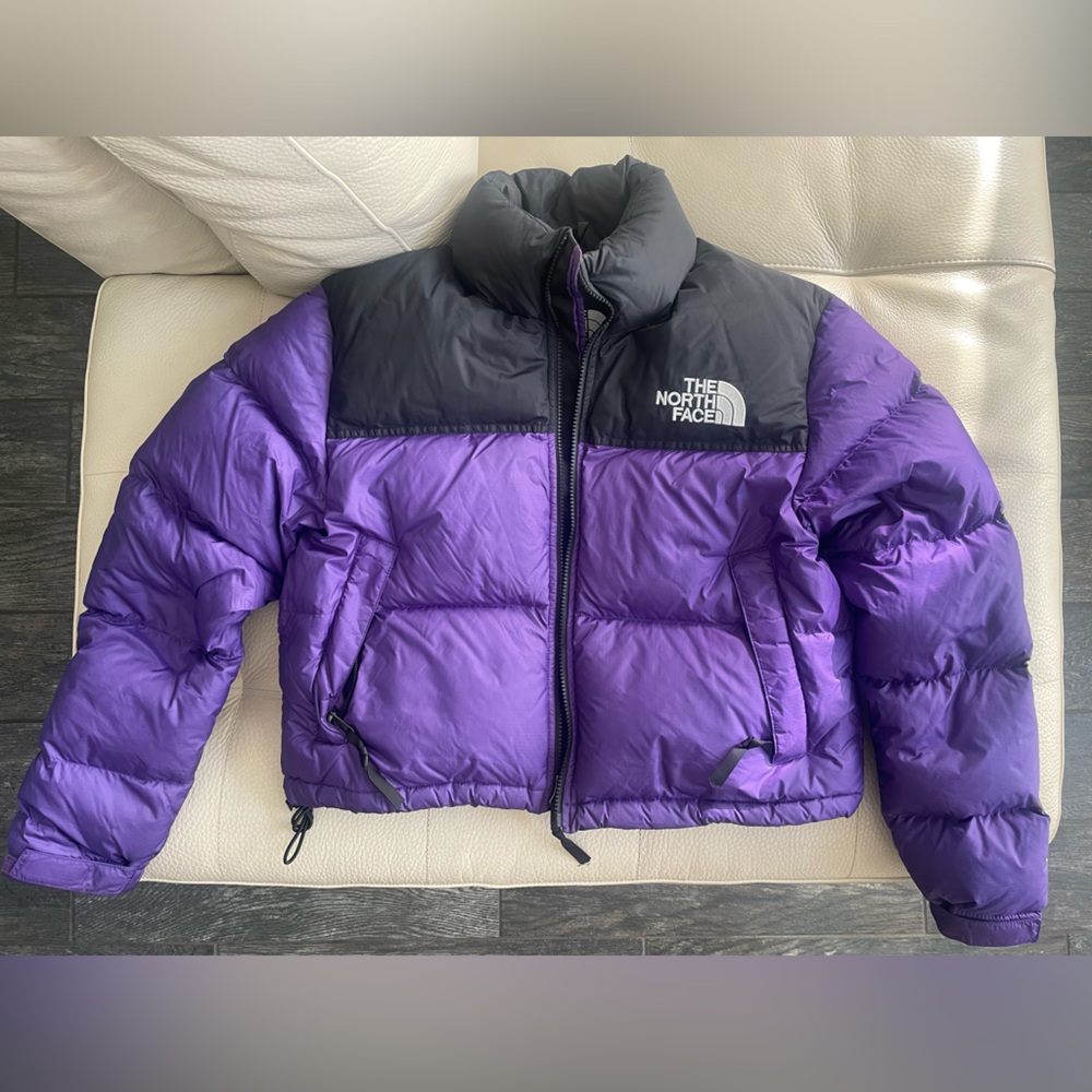 THE NORTH FACE NUPTSE CROPPED JACKET